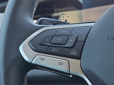 2025 Volkswagen Tiguan 2.0T SE