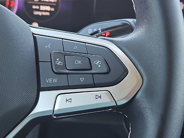 2025 Volkswagen Tiguan 2.0T SE