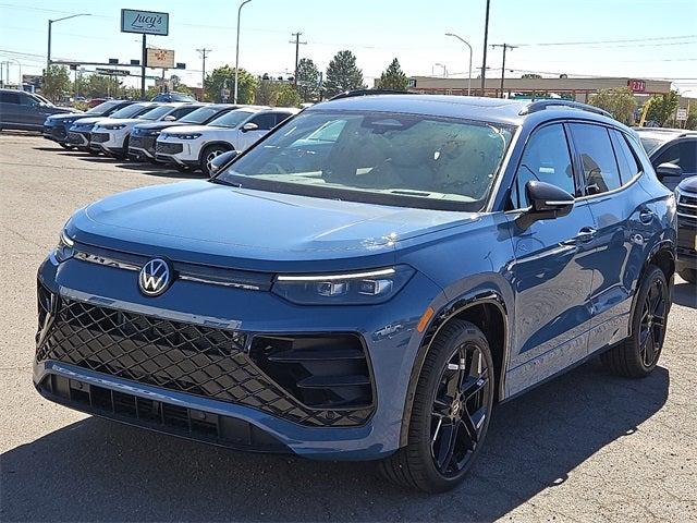2026 Volkswagen Tiguan 2.0T SE R-Line Black