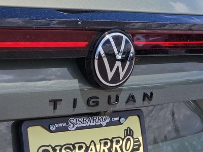 2026 Volkswagen Tiguan 2.0T SE R-Line Black