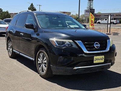 2017 Nissan Pathfinder S