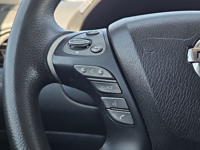 2017 Nissan Pathfinder S