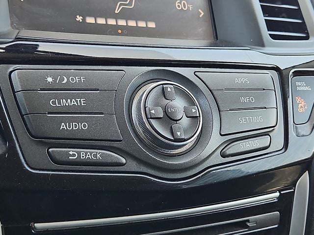 2017 Nissan Pathfinder S