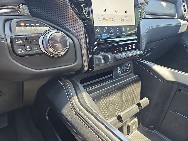 2022 RAM 1500 Limited Crew Cab 4x4 5'7' Box