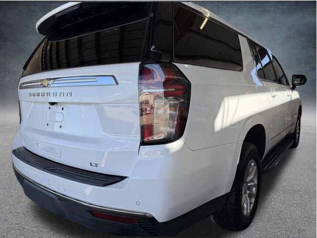 2022 Chevrolet Suburban 2WD LT