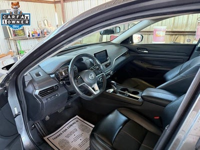 2021 Nissan Altima SR FWD