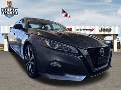 2021 Nissan Altima SR FWD