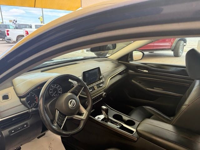 2021 Nissan Altima SR FWD