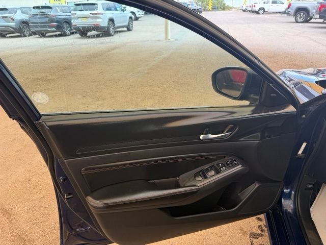 2021 Nissan Altima SR FWD
