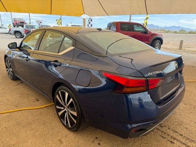 2021 Nissan Altima SR FWD