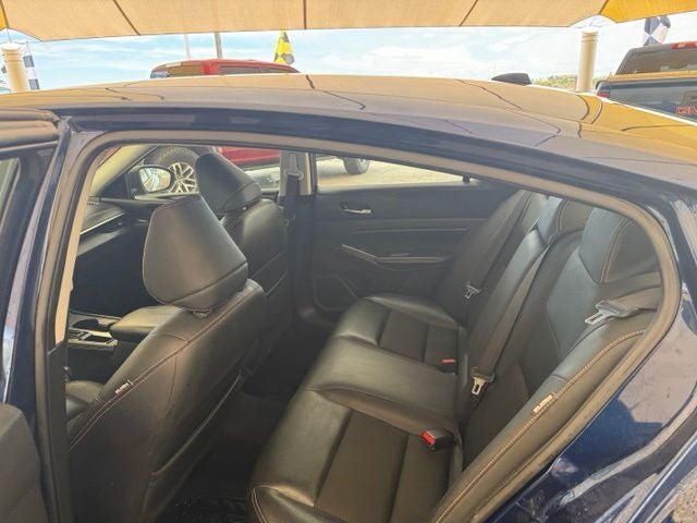 2021 Nissan Altima SR FWD