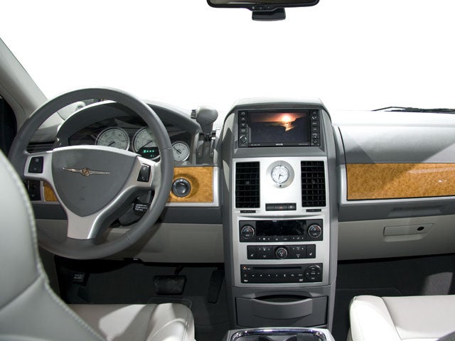 2010 Chrysler Town & Country Touring Plus