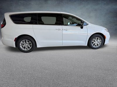 2025 Chrysler Pacifica PACIFICA SELECT