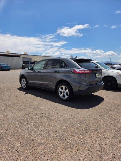 2022 Ford Edge SE