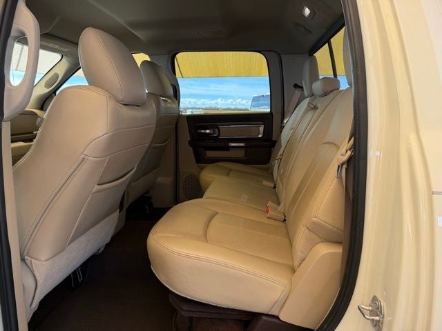 2018 RAM 2500 Laramie Crew Cab 4x4 6'4' Box