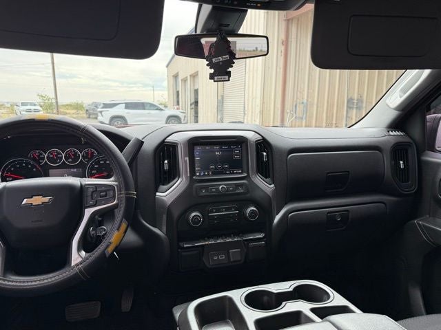 2021 Chevrolet Silverado 1500 4WD Crew Cab Short Bed Custom
