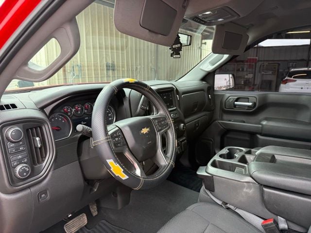 2021 Chevrolet Silverado 1500 4WD Crew Cab Short Bed Custom