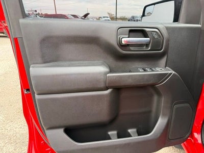 2021 Chevrolet Silverado 1500 4WD Crew Cab Short Bed Custom