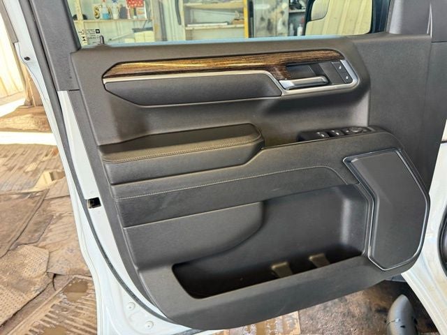 2023 GMC Sierra 1500 4WD Crew Cab Short Box Elevation with 3SB