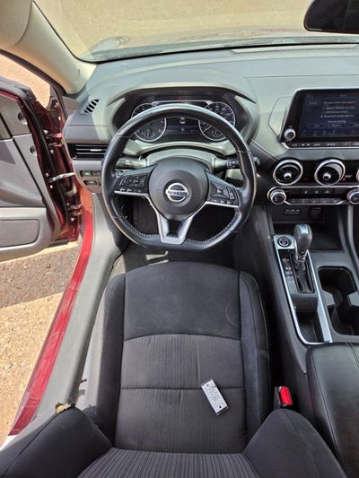 2022 Nissan Sentra SV Xtronic CVT