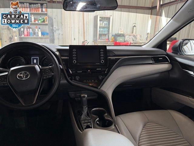 2023 Toyota Camry SE Hybrid