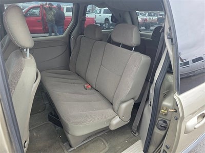 2006 Chrysler Town & Country Base