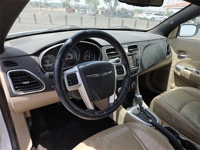 2013 Chrysler 200 Limited