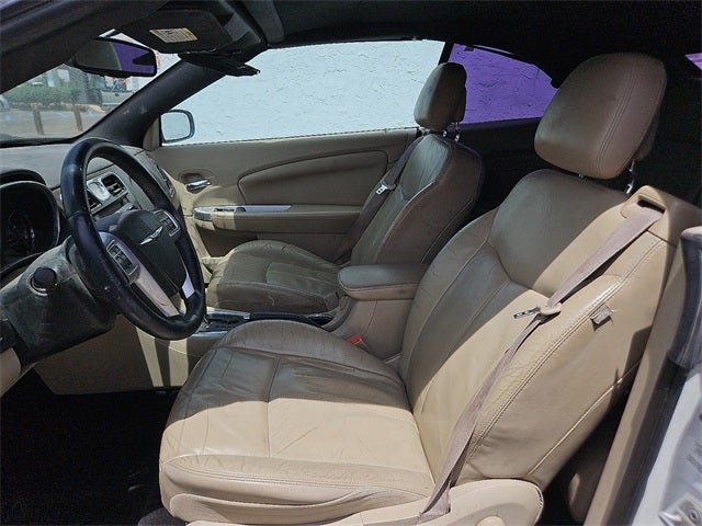 2013 Chrysler 200 Limited