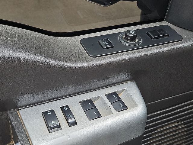 2015 Ford F-350SD Lariat DRW