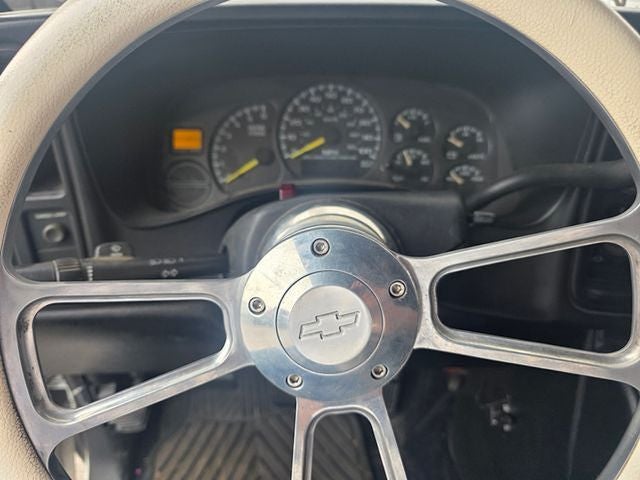 2001 Chevrolet Silverado 1500 Base
