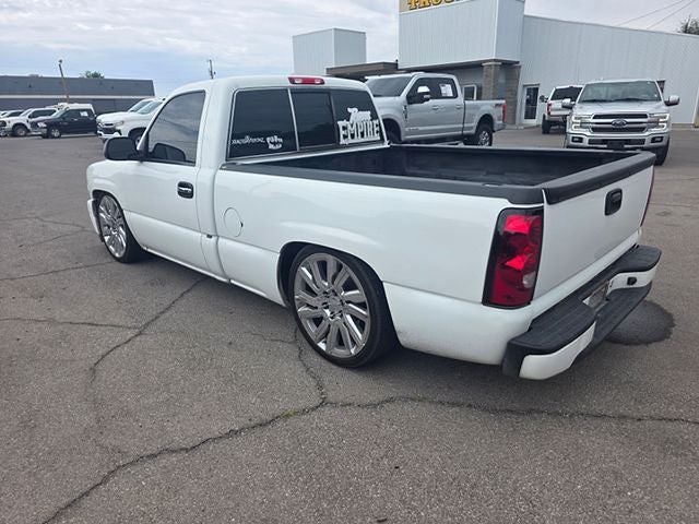 2001 Chevrolet Silverado 1500 Base
