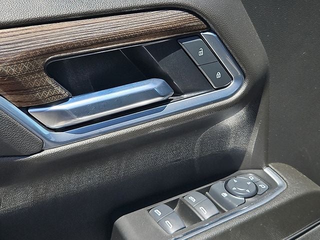 2025 Chevrolet Silverado 1500 LT LT1