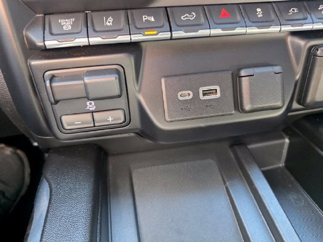2023 GMC Sierra 2500HD Denali