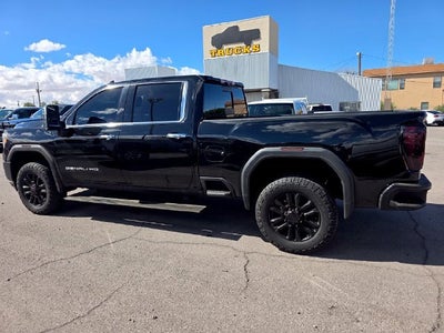 2023 GMC Sierra 2500HD Denali