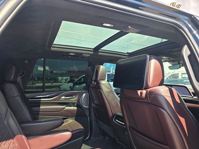 2022 Cadillac Escalade Sport Platinum