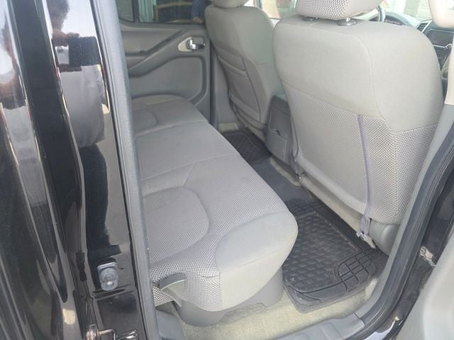 2015 Nissan Frontier SV