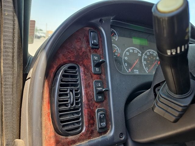 2018 Freightliner M2 106