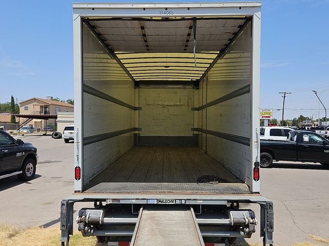 2018 Freightliner M2 106