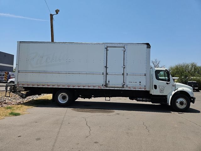 2018 Freightliner M2 106