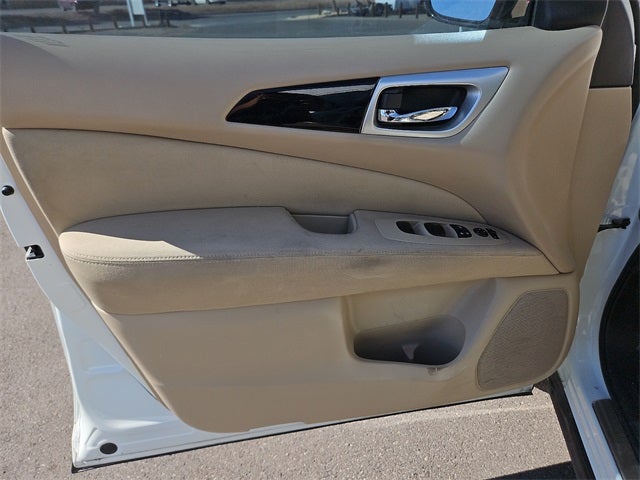 2017 Nissan Pathfinder S